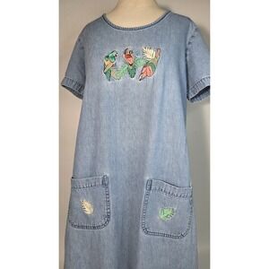Vintage Embroidered Macaw Parrots Denim Short Sleeve Dress With Pockets Size M